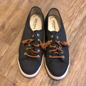 Sperry Sneakers
